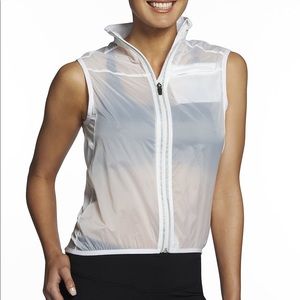 Fabletics Ramla Vest NWT in White in XS